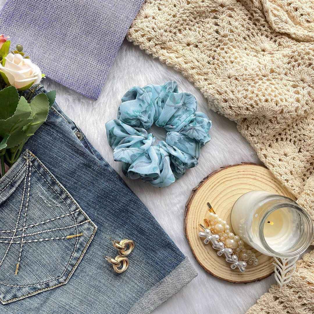 Miragge Dreamy Petal Scrunchie – Hair Accessory