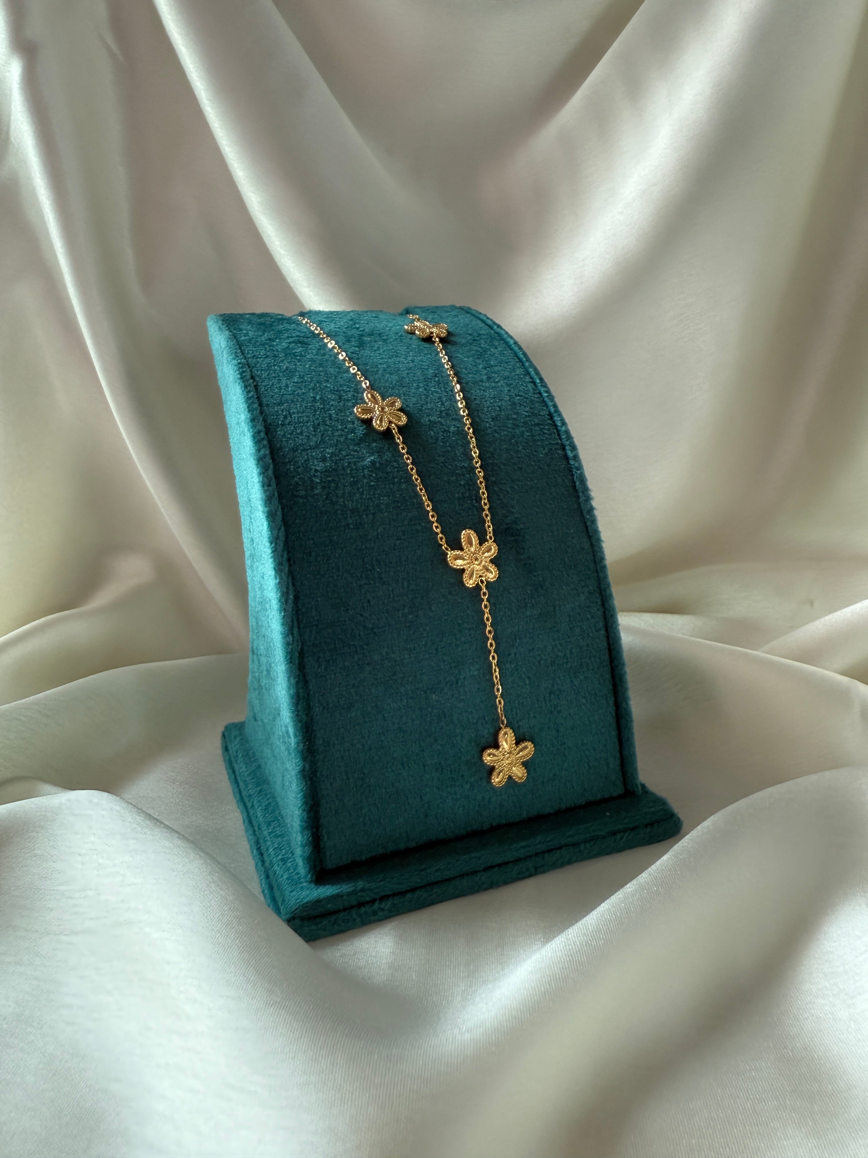 Daisy Neckchain