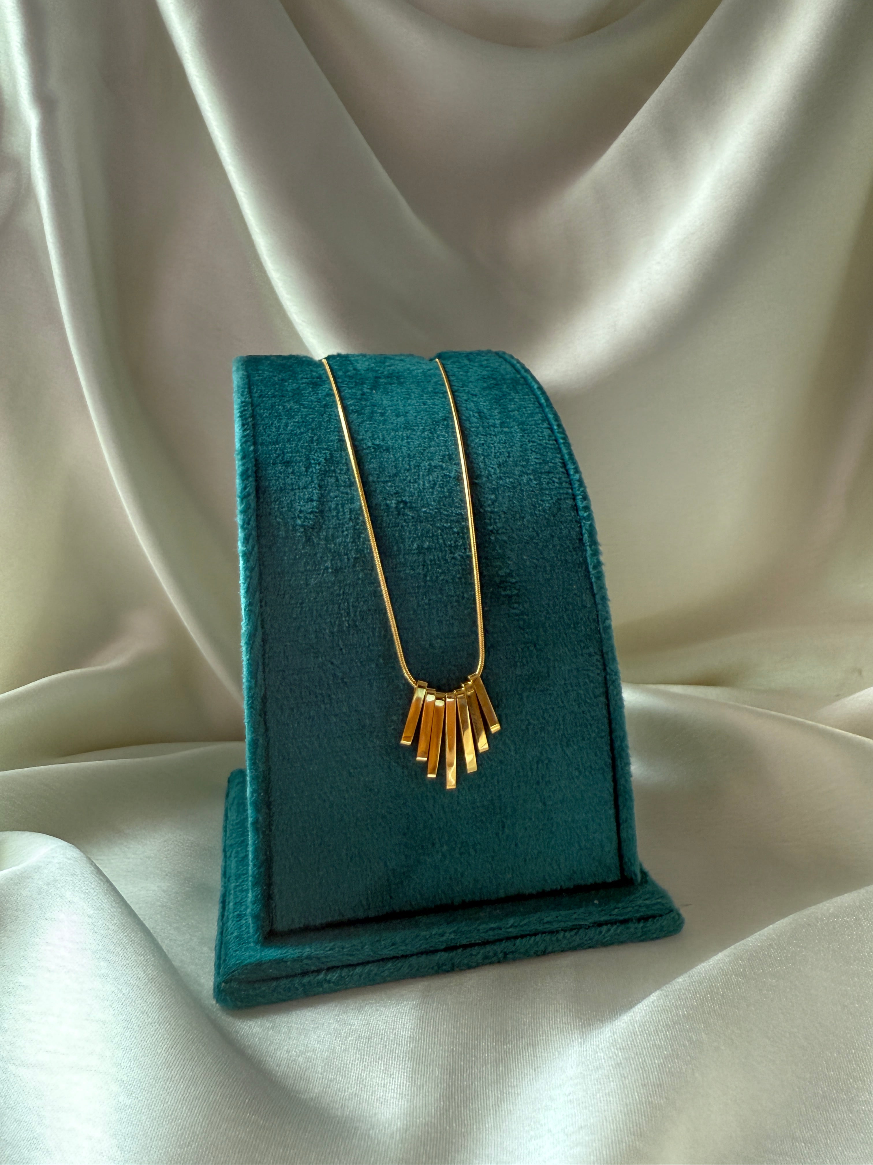 Vixen Neckchain