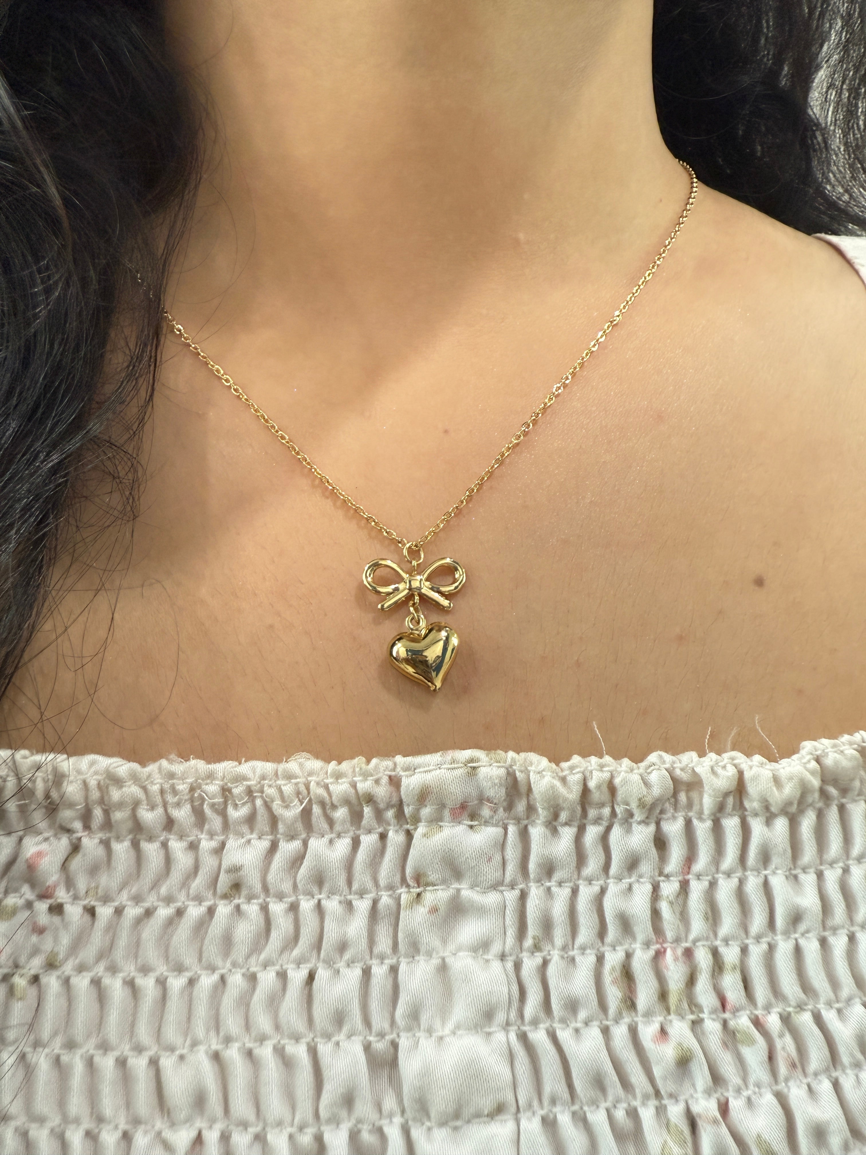 Bow Heart Neckchain