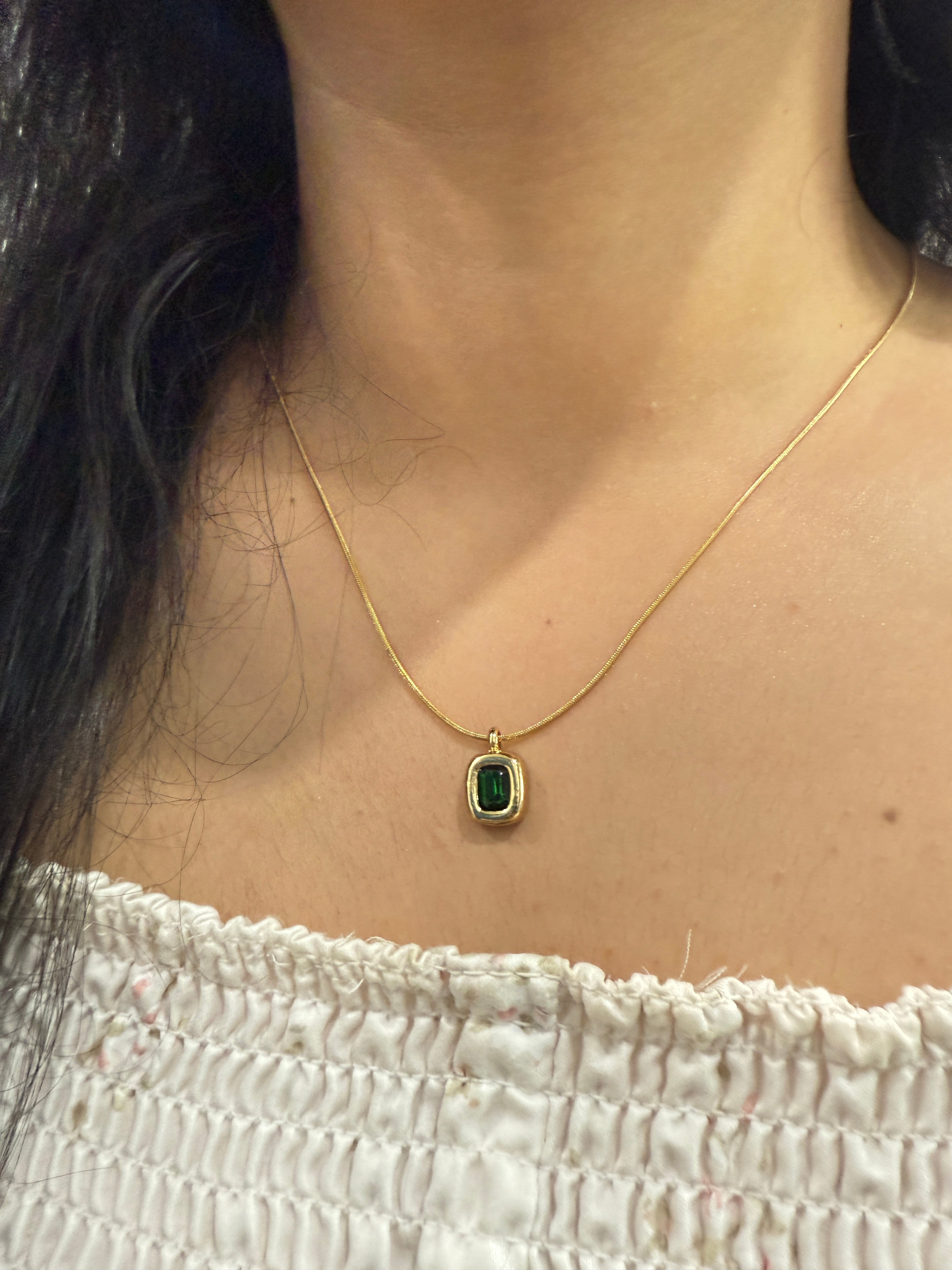 Emerald Neckchain