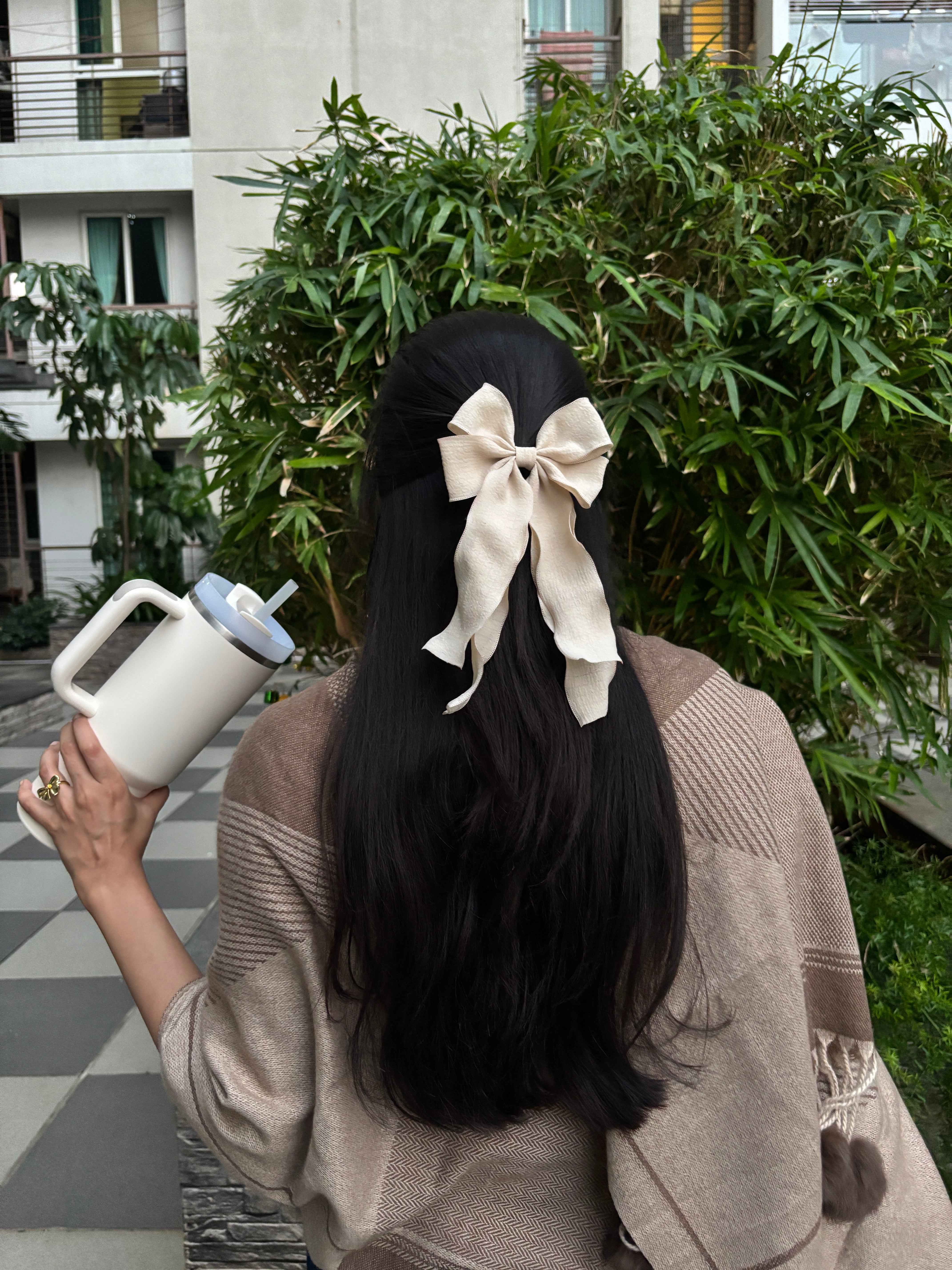 Miragge Vanilla Lace Bow – Hair Accessory