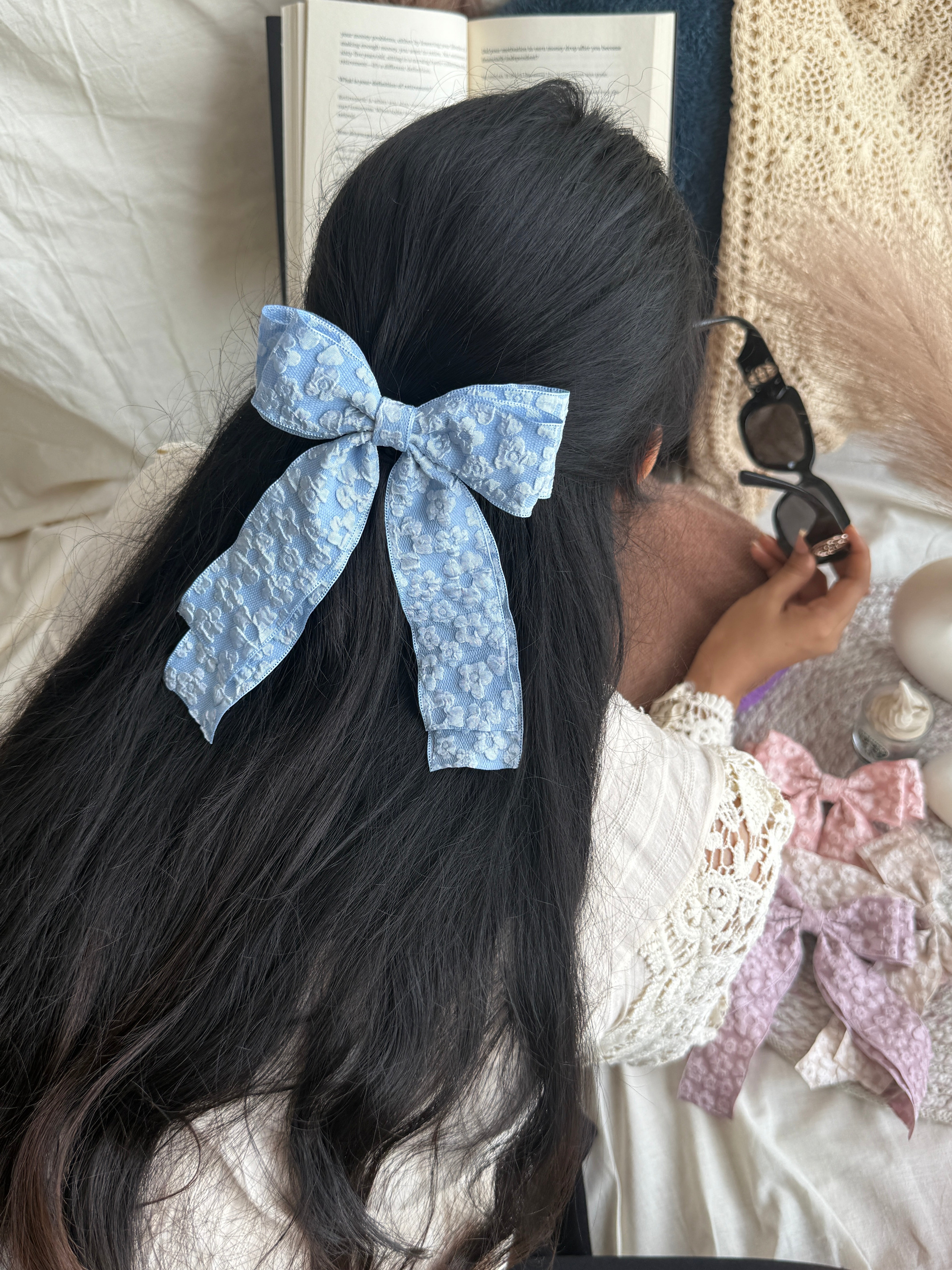 Blue Daisy Lace Bow