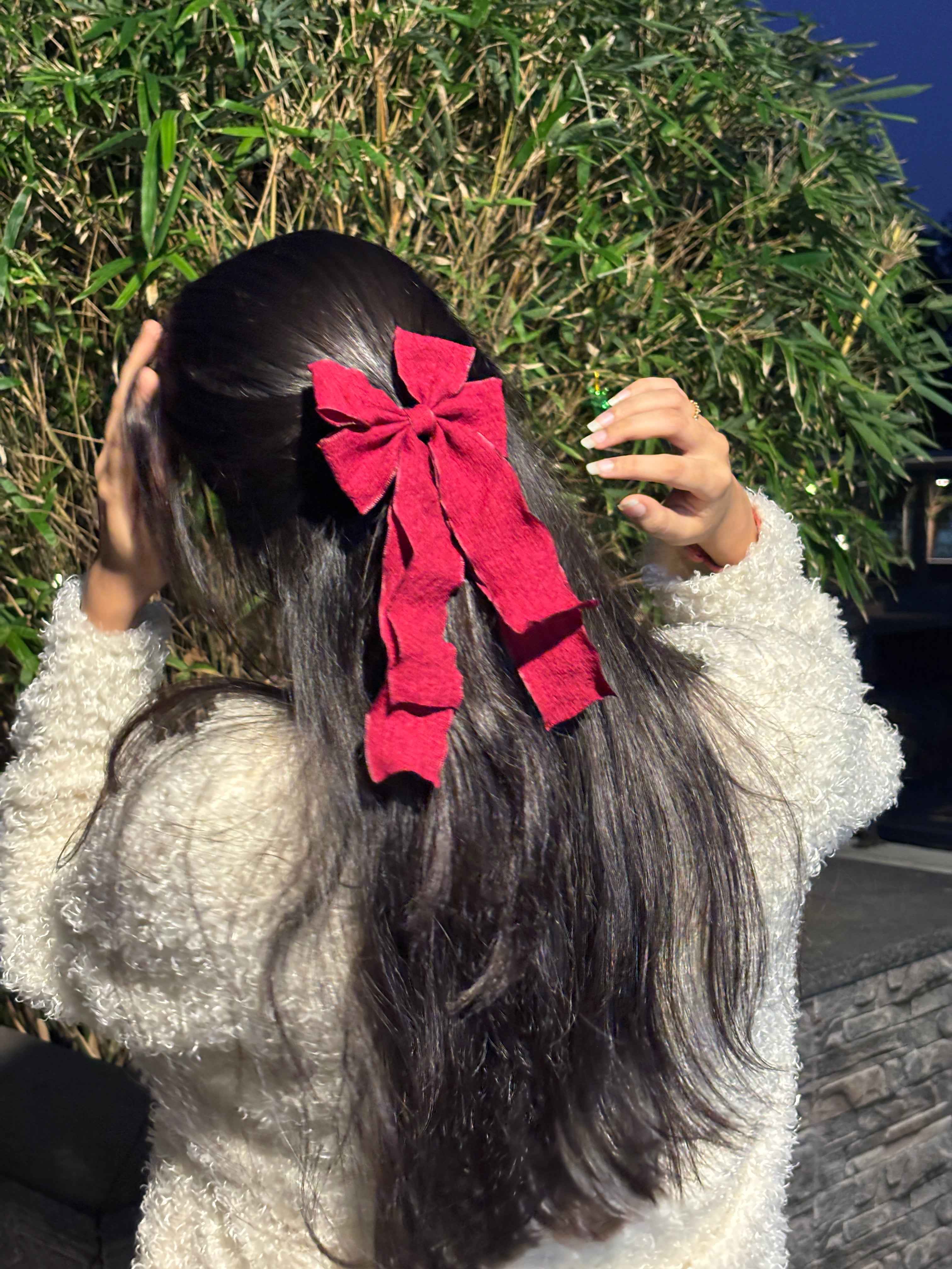 CHERRY LACE BOW