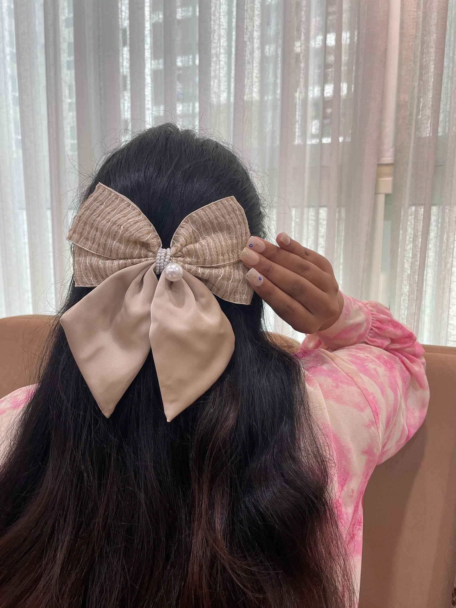 Miragge Charlotte Bow ~ Beige – Hair Accessory