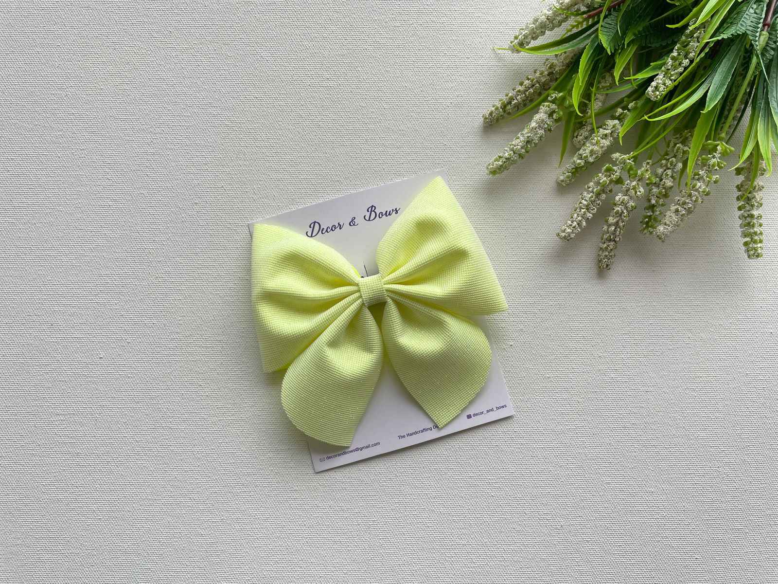 Miragge Electric Green Bow – Hair Accessory
