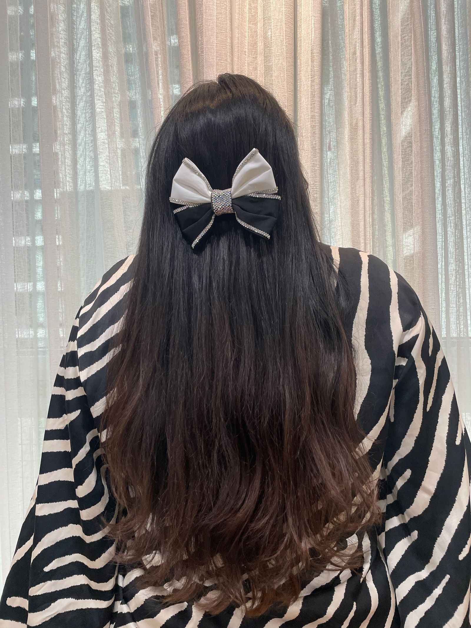 Miragge Estelle Bow ~ B&W – Hair Accessory