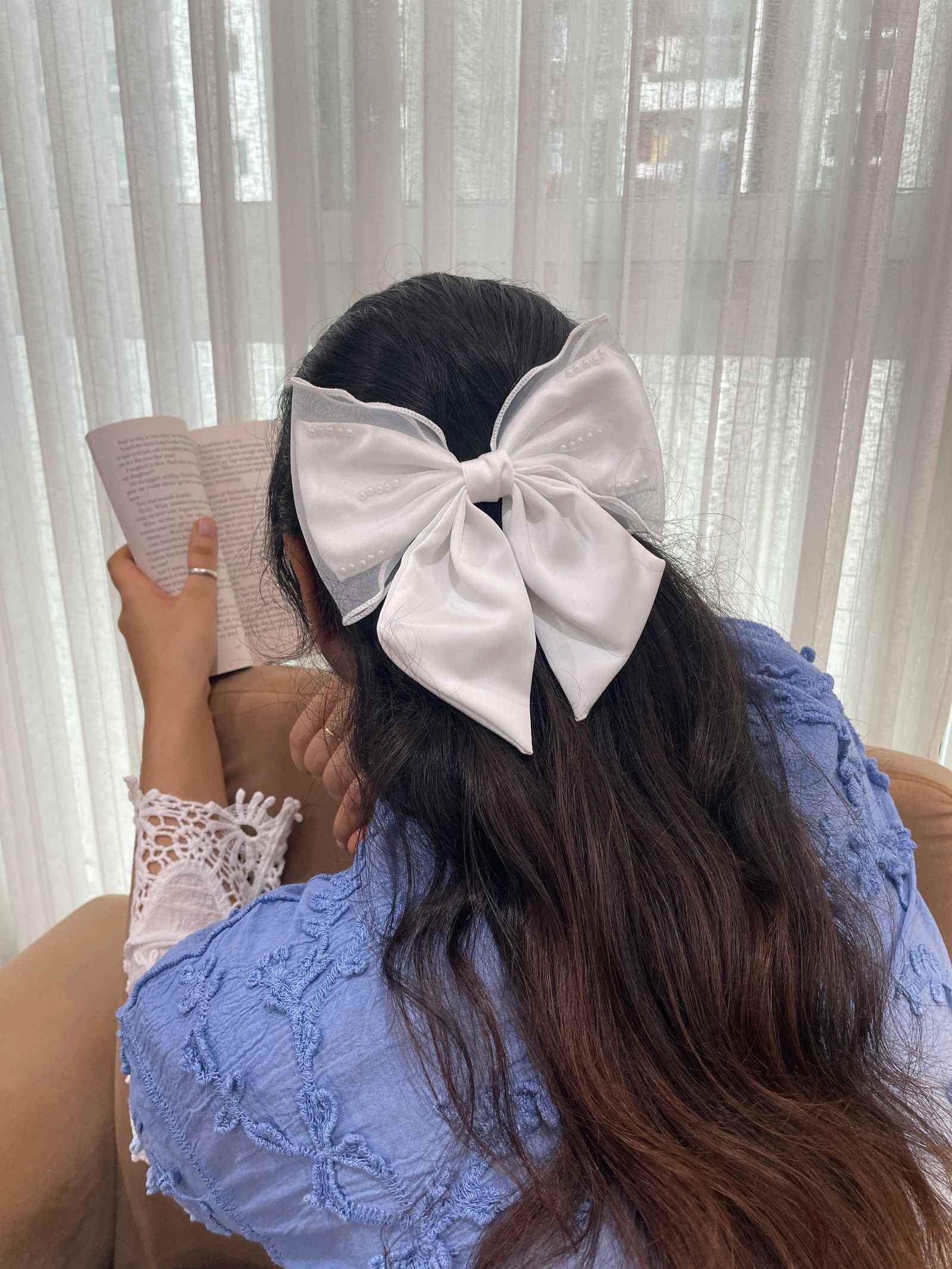 Miragge Evelyn Bow ~ White – Hair Accessory