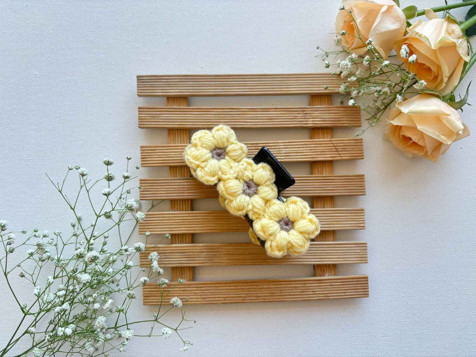 Miragge Light Yellow Crochet Claw Clip – Hair Accessory