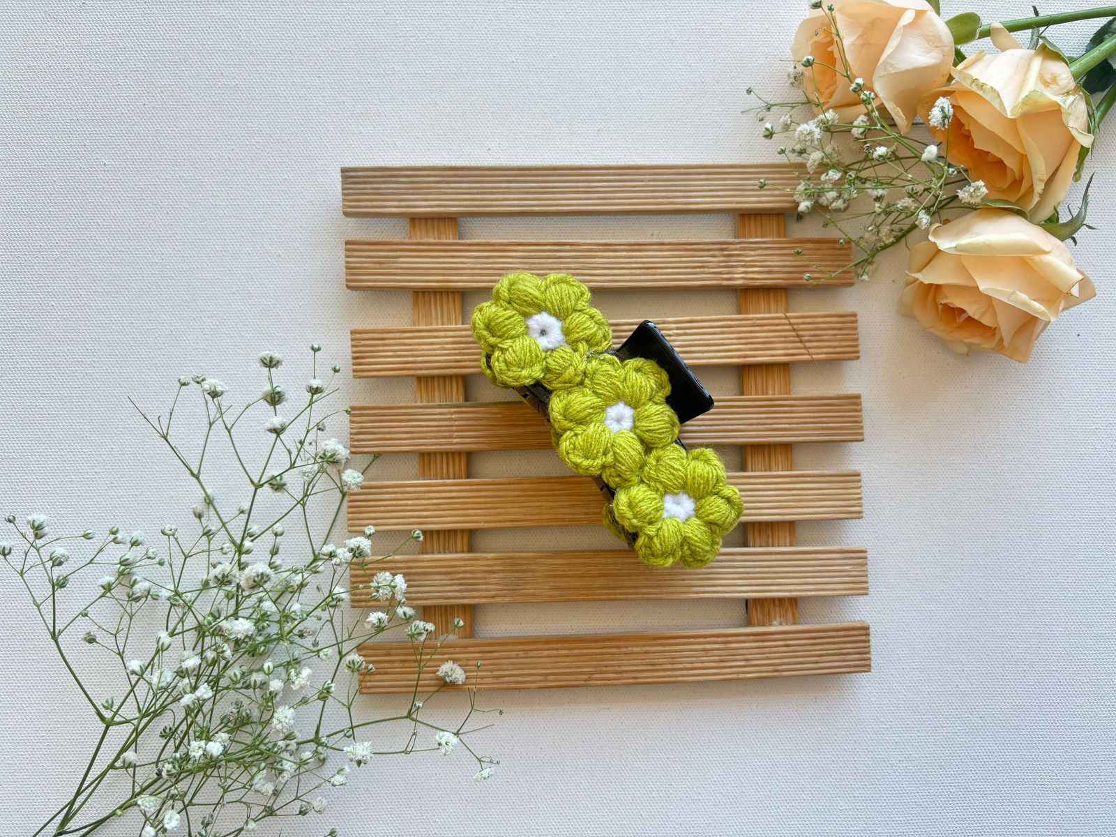 Miragge Lime Green Crochet Claw Clip – Hair Accessory