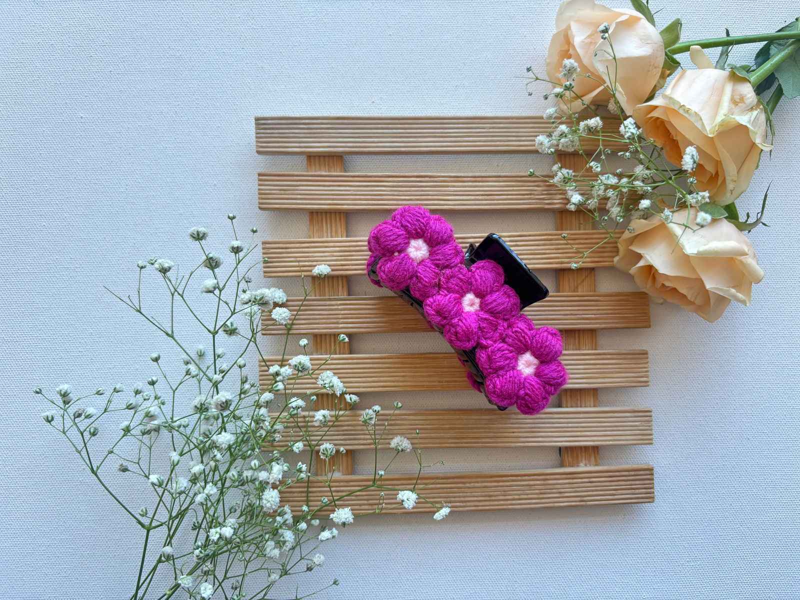 Miragge Magenta Crochet Claw Clip – Hair Accessory