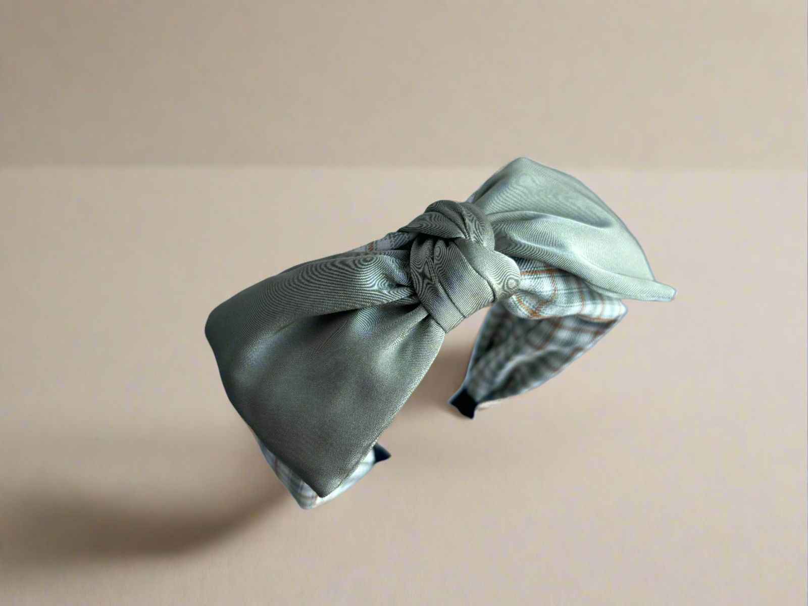 Miragge Pista Green Bow Knot Hairband – Hair Accessory
