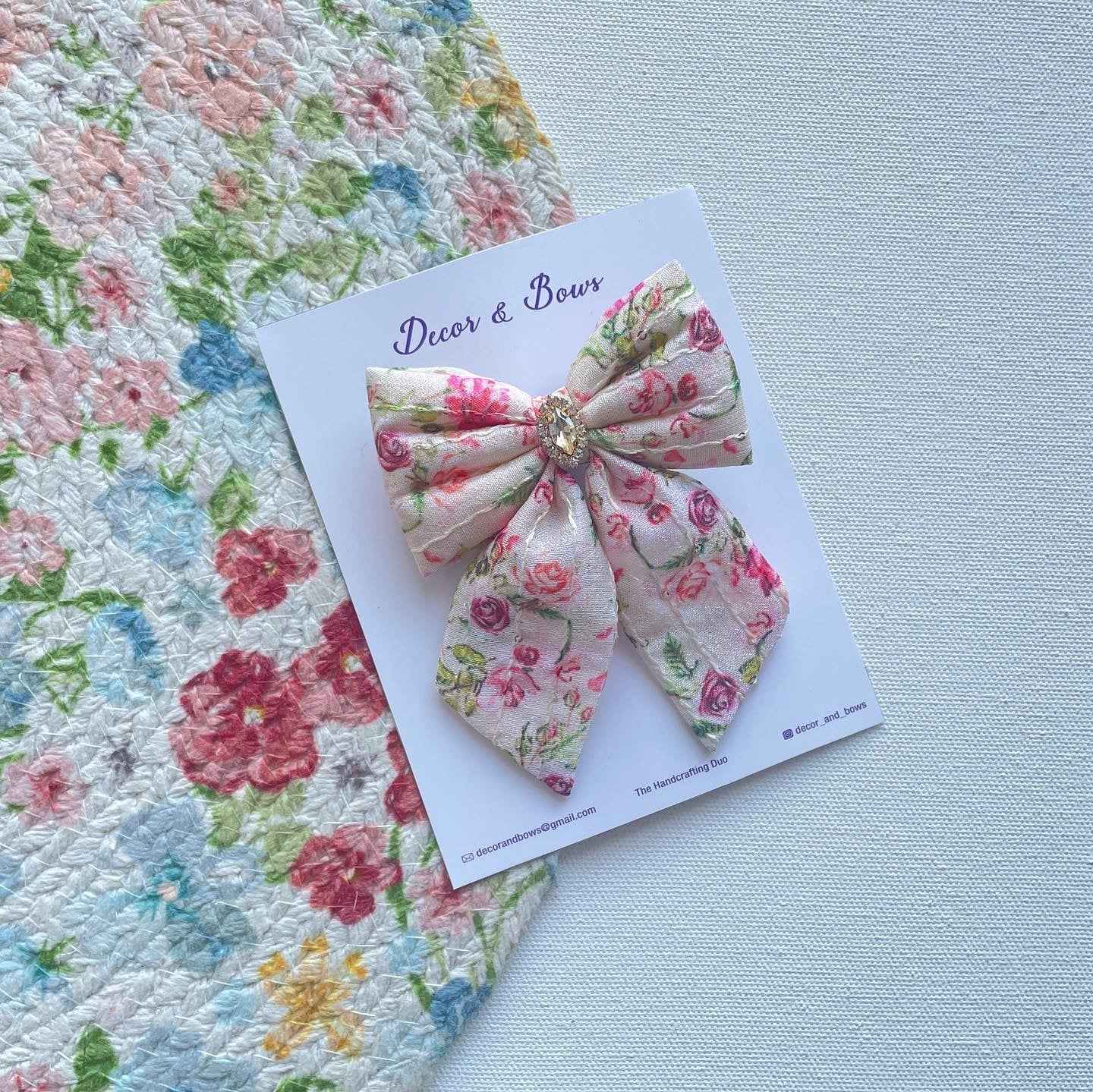Miragge Tiana Puff Tail Bow – Hair Accessory